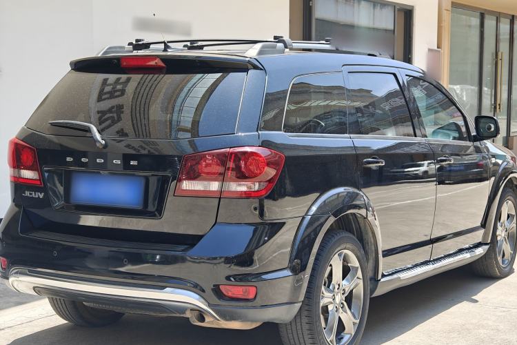 Used Dodge Journey 2016 2.4L Two-Wheel-Drive Touring Edition Exterior 4