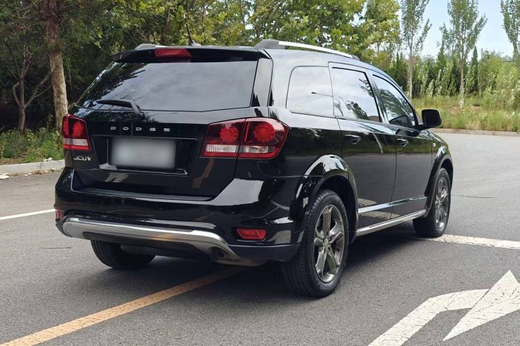 Used Dodge Journey 2016 2.4L Two-Wheel-Drive Touring Edition Exterior 4