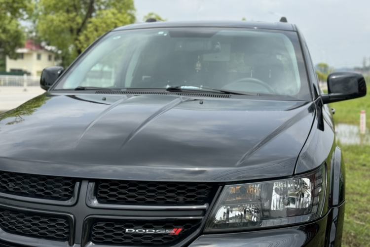 Used Dodge Journey 2016 2.4L Two-Wheel-Drive Touring Edition Exterior 5