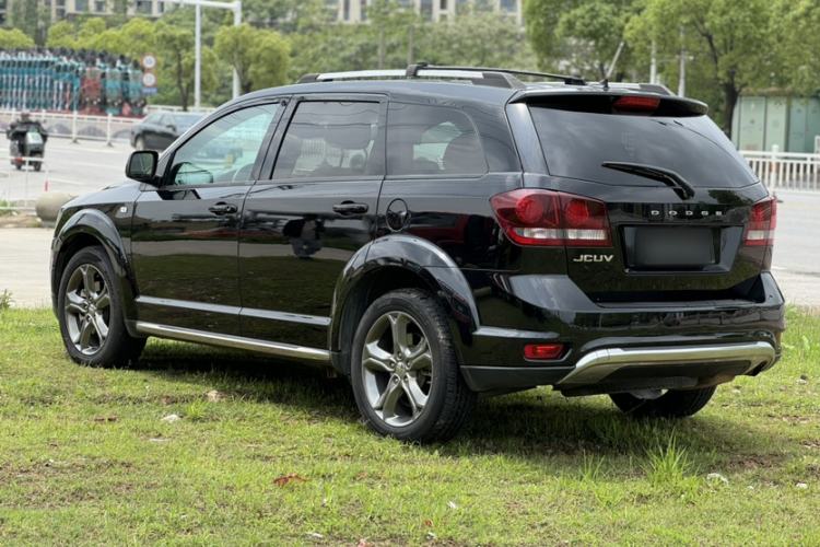 Used Dodge Journey 2016 2.4L Two-Wheel-Drive Touring Edition Exterior 7