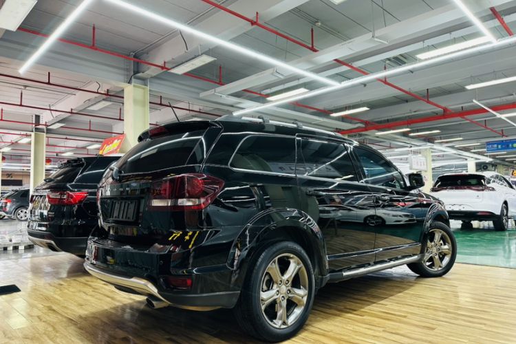 Used Dodge Journey 2016 2.4L Two-Wheel-Drive Touring Edition Exterior 7