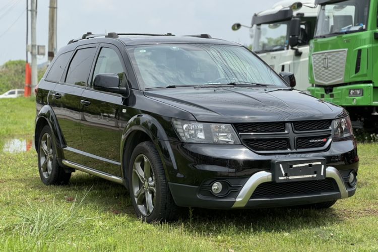 Used Dodge Journey 2016 2.4L Two-Wheel-Drive Touring Edition Exterior 9