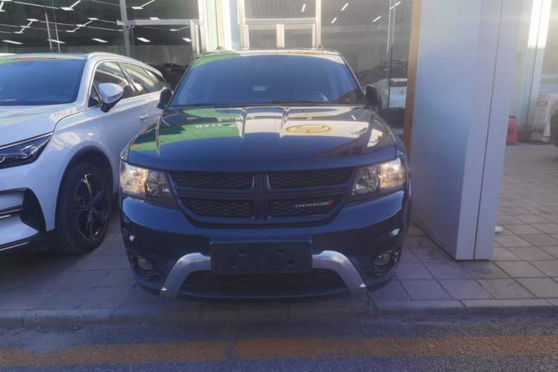 Used Dodge Journey 2016 2.4L Two-Wheel-Drive Touring Edition Front