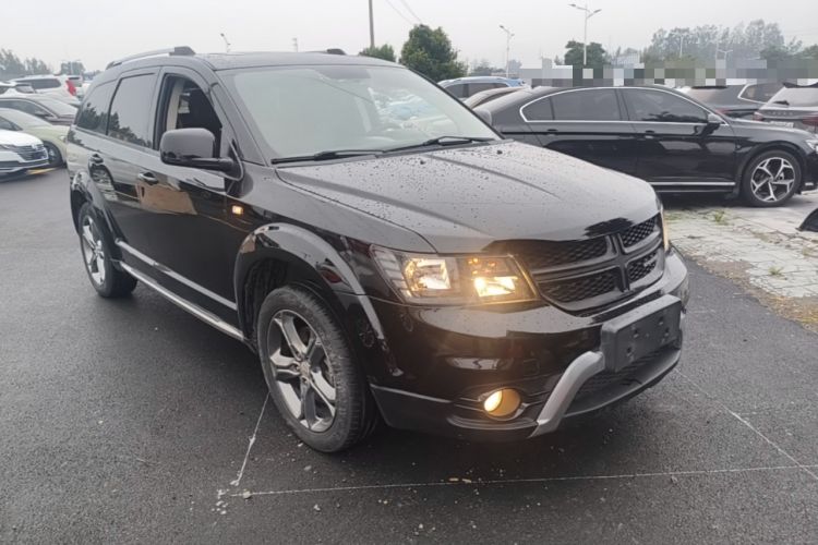 Used Dodge Journey 2016 2.4L Two-Wheel-Drive Touring Edition Front Right 45 Deg