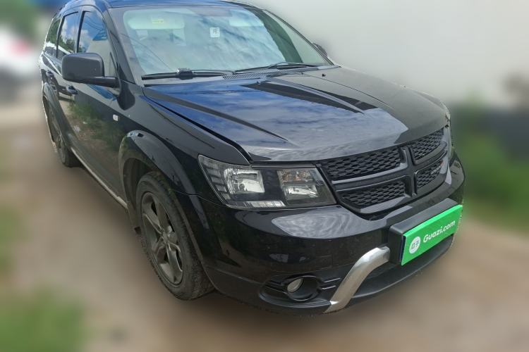 Used Dodge Journey 2016 2.4L Two-Wheel-Drive Touring Edition Front Right 45 Deg