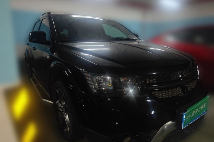 Used Dodge Journey 2016 2.4L Two-Wheel-Drive Touring Edition Front Right 45 Deg