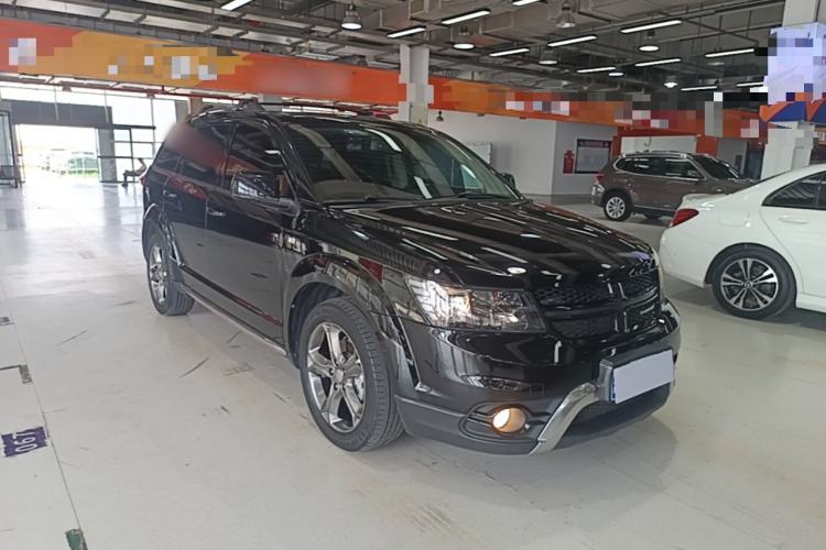 Used Dodge Journey 2016 2.4L Two-Wheel-Drive Touring Edition Front Right 45 Deg