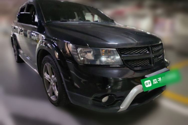 Used Dodge Journey 2016 2.4L Two-Wheel-Drive Touring Edition Front Right 45 Deg