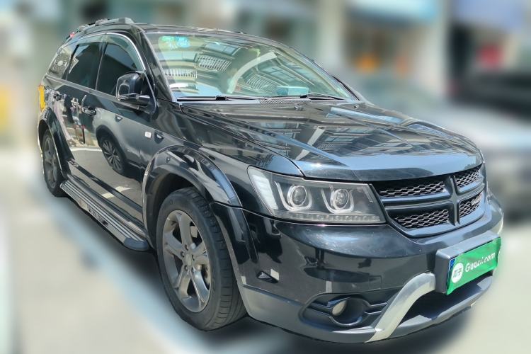 Used Dodge Journey 2016 2.4L Two-Wheel-Drive Touring Edition Front Right 45 Deg