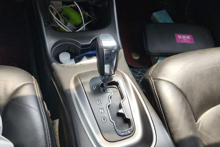 Used Dodge Journey 2016 2.4L Two-Wheel-Drive Touring Edition Gear Lever