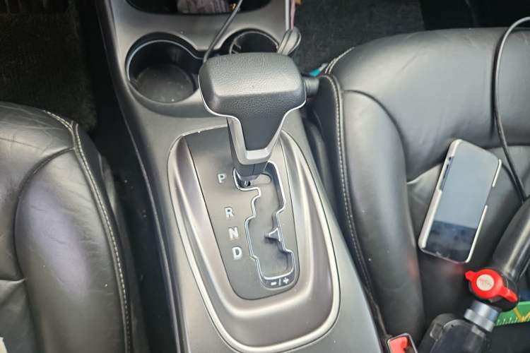 Used Dodge Journey 2016 2.4L Two-Wheel-Drive Touring Edition Gear Lever