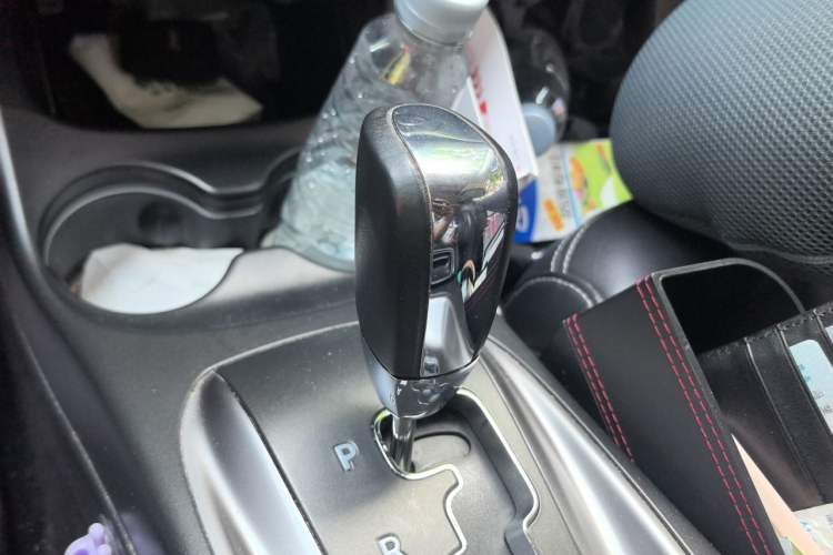 Used Dodge Journey 2016 2.4L Two-Wheel-Drive Touring Edition Gear Lever