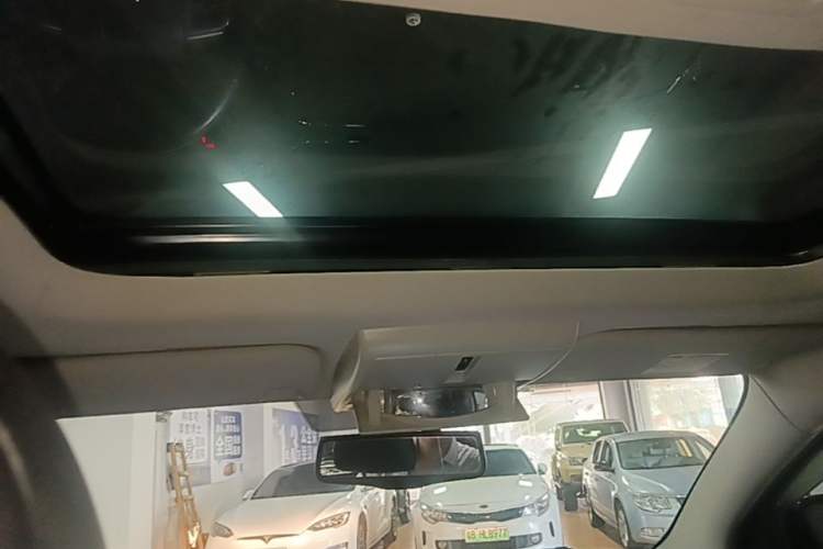 Used Dodge Journey 2016 2.4L Two-Wheel-Drive Touring Edition Headliner