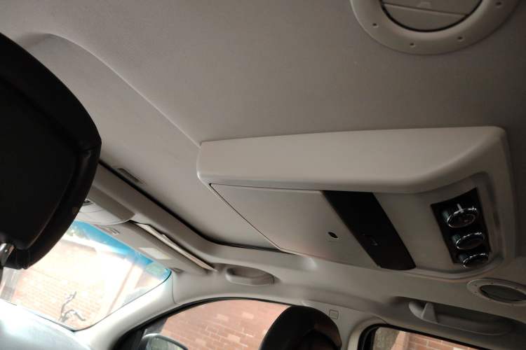 Used Dodge Journey 2016 2.4L Two-Wheel-Drive Touring Edition Headliner