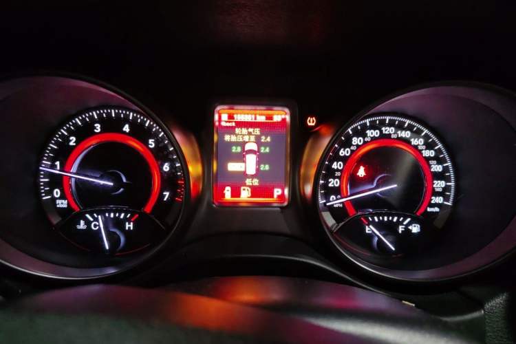 Used Dodge Journey 2016 2.4L Two-Wheel-Drive Touring Edition Instrument Cluster