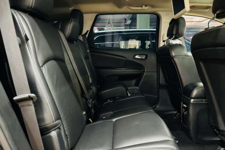 Used Dodge Journey 2016 2.4L Two-Wheel-Drive Touring Edition Interior 15