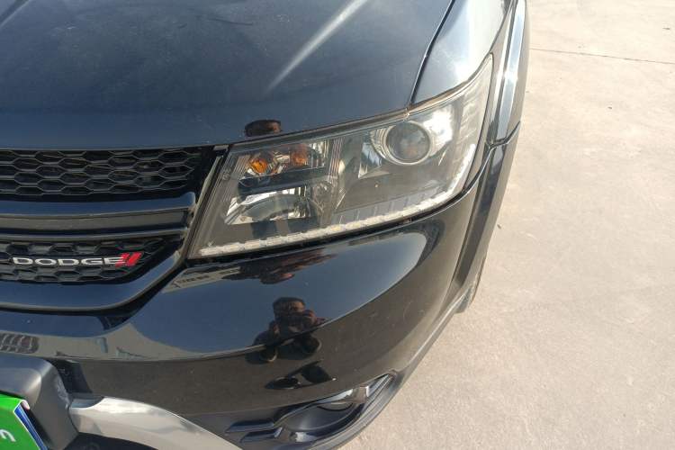 Used Dodge Journey 2016 2.4L Two-Wheel-Drive Touring Edition Left Front Headlight