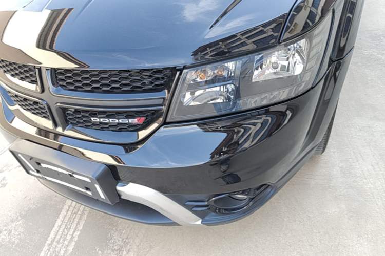Used Dodge Journey 2016 2.4L Two-Wheel-Drive Touring Edition Left Front Headlight