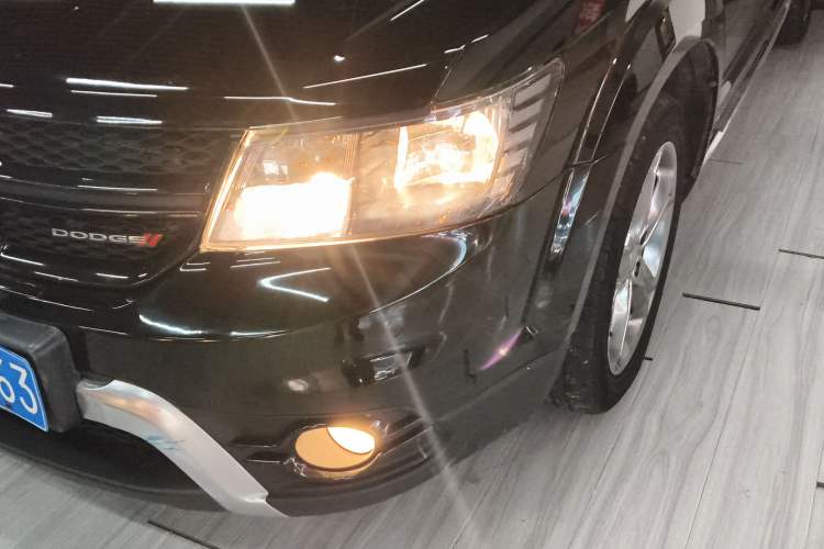 Used Dodge Journey 2016 2.4L Two-Wheel-Drive Touring Edition Left Front Headlight