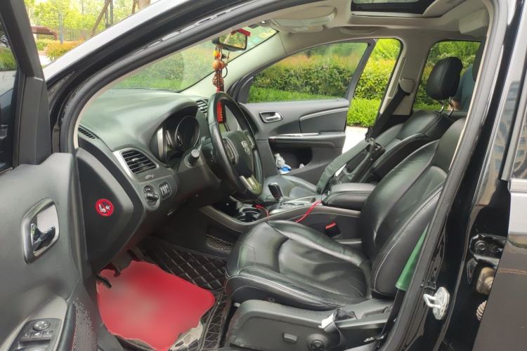 Used Dodge Journey 2016 2.4L Two-Wheel-Drive Touring Edition Left Front Seat