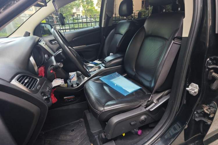 Used Dodge Journey 2016 2.0TD Four-Wheel Drive Touring Edition Left Front Seat