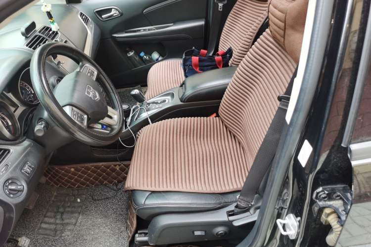 Used Dodge Journey 2016 2.4L Two-Wheel-Drive Touring Edition Left Front Seat