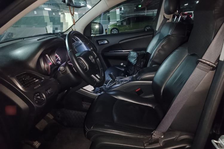 Used Dodge Journey 2016 2.4L Two-Wheel-Drive Touring Edition Left Front Seat