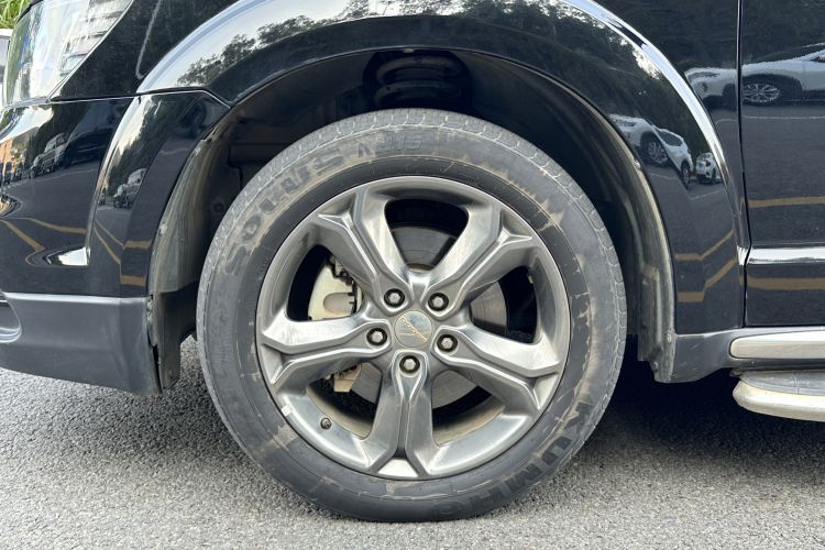Used Dodge Journey 2016 2.0TD Four-Wheel Drive Touring Edition Left Front Wheel Hub