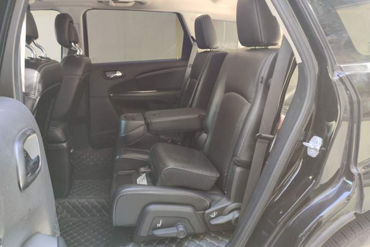 Used Dodge Journey 2016 2.0TD Four-Wheel Drive Touring Edition Left Rear Seat