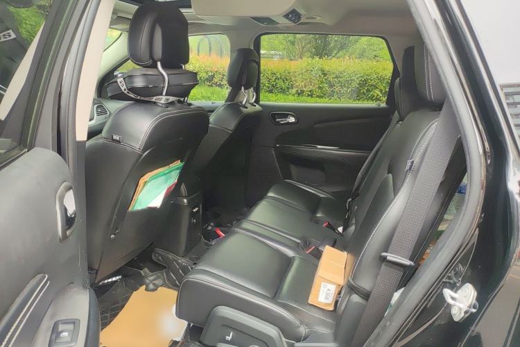 Used Dodge Journey 2016 2.4L Two-Wheel-Drive Touring Edition Left Rear Seat