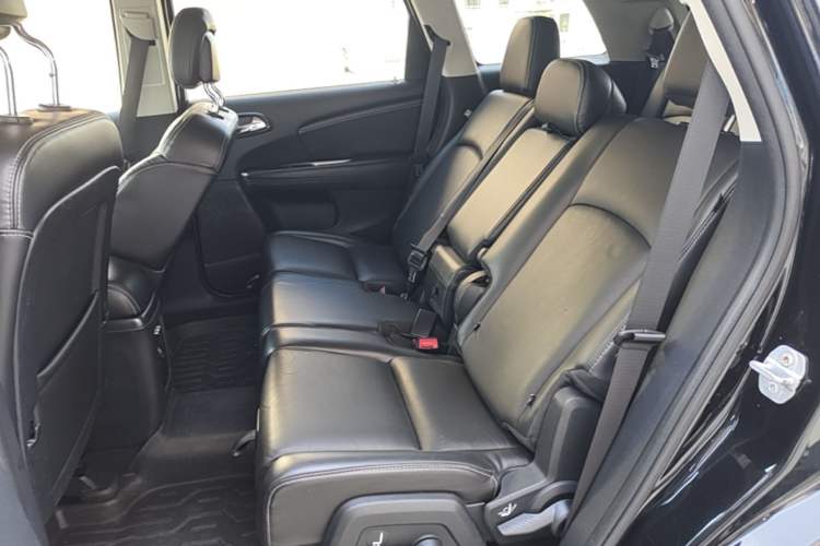 Used Dodge Journey 2016 2.4L Two-Wheel-Drive Touring Edition Left Rear Seat