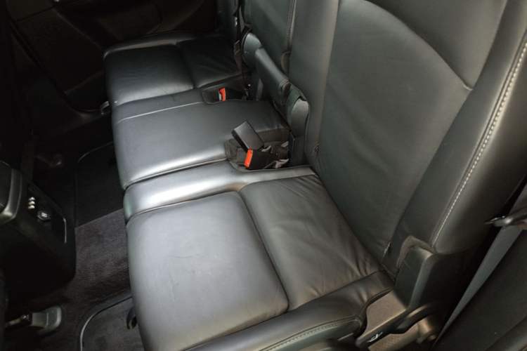 Used Dodge Journey 2016 2.4L Two-Wheel-Drive Touring Edition Left Rear Seat