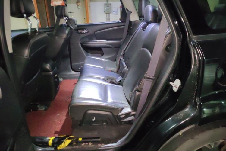 Used Dodge Journey 2016 2.4L Two-Wheel-Drive Touring Edition Left Rear Seat