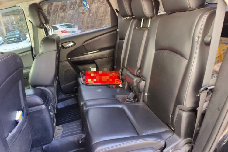 Used Dodge Journey 2016 2.4L Two-Wheel-Drive Touring Edition Left Rear Seat