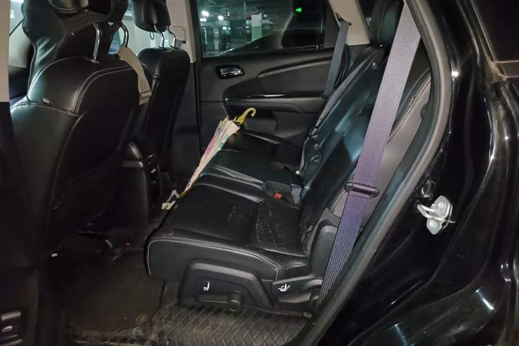 Used Dodge Journey 2016 2.4L Two-Wheel-Drive Touring Edition Left Rear Seat