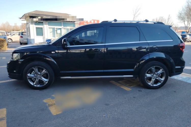 Used Dodge Journey 2016 2.4L Two-Wheel-Drive Touring Edition Left Side