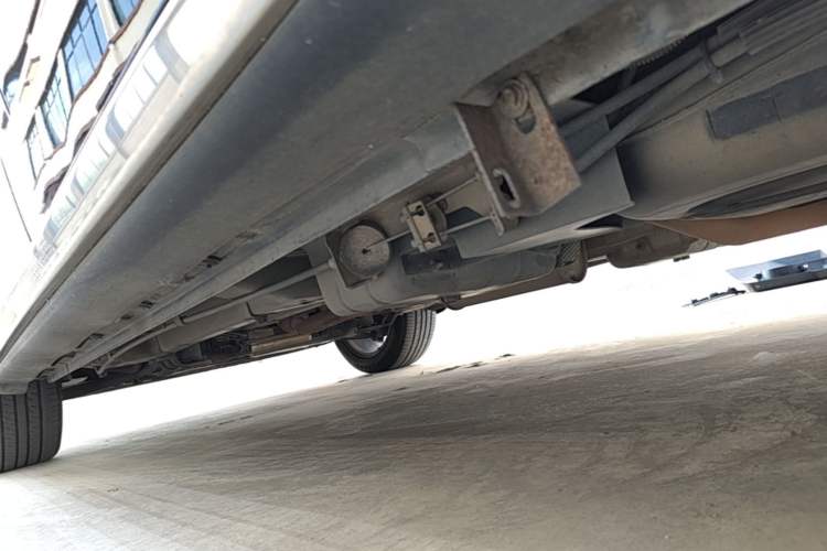 Used Dodge Journey 2016 2.4L Two-Wheel-Drive Touring Edition Left Side Sill