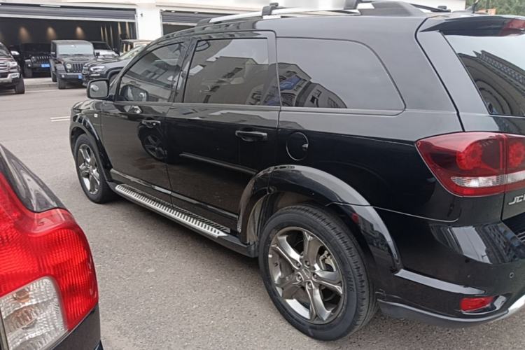 Used Dodge Journey 2016 2.4L Two-Wheel-Drive Touring Edition Rear Left 45 Deg