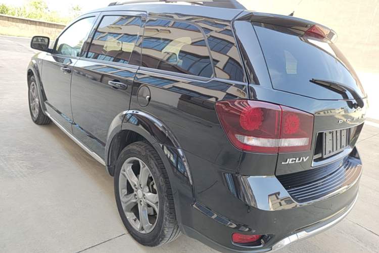 Used Dodge Journey 2016 2.4L Two-Wheel-Drive Touring Edition Rear Left 45 Deg