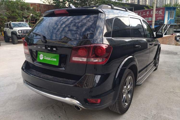 Used Dodge Journey 2016 2.4L Two-Wheel-Drive Touring Edition Rear Right 45 Deg
