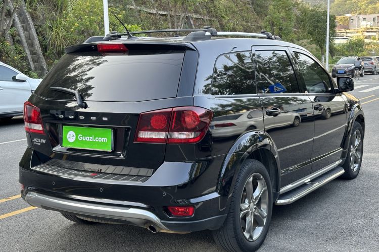 Used Dodge Journey 2016 2.0TD Four-Wheel Drive Touring Edition Rear Right 45 Deg