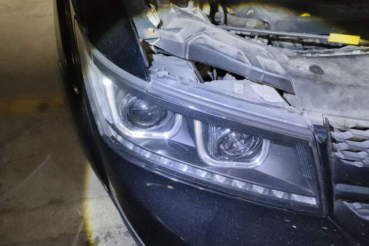 Used Dodge Journey 2016 2.4L Two-Wheel-Drive Touring Edition Right Front Headlight