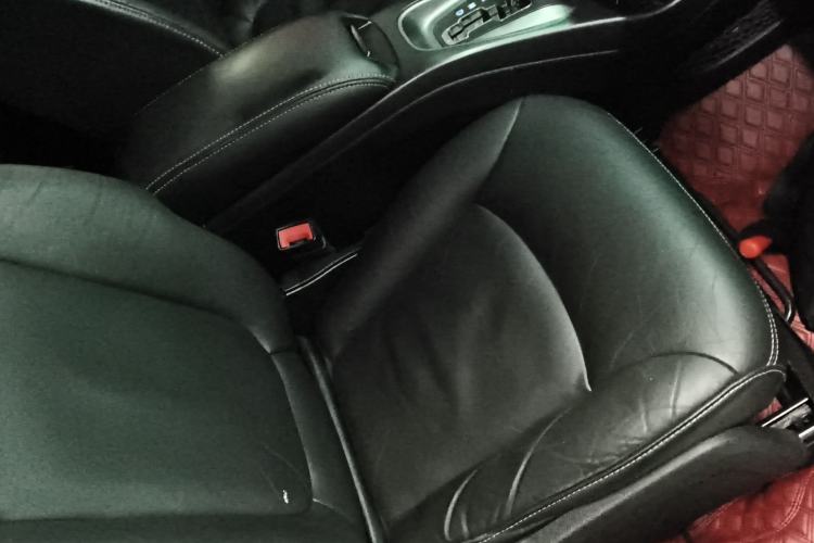 Used Dodge Journey 2016 2.4L Two-Wheel-Drive Touring Edition Right Front Seat