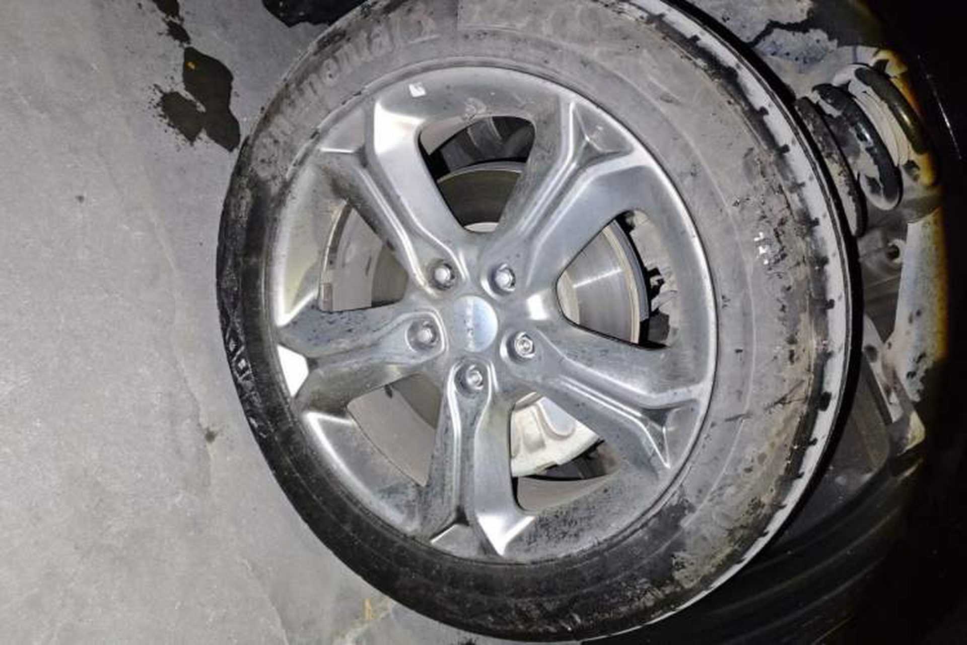 Used Dodge Journey 2016 2.0TD Four-Wheel Drive Touring Edition Right Front Wheel Hub