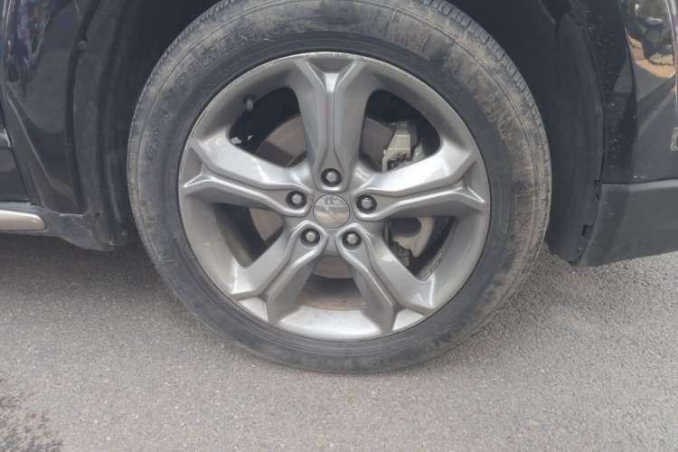 Used Dodge Journey 2016 2.0TD Four-Wheel Drive Touring Edition Right Front Wheel Hub