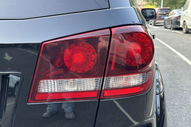 Used Dodge Journey 2016 2.0TD Four-Wheel Drive Touring Edition Right Rear Taillight