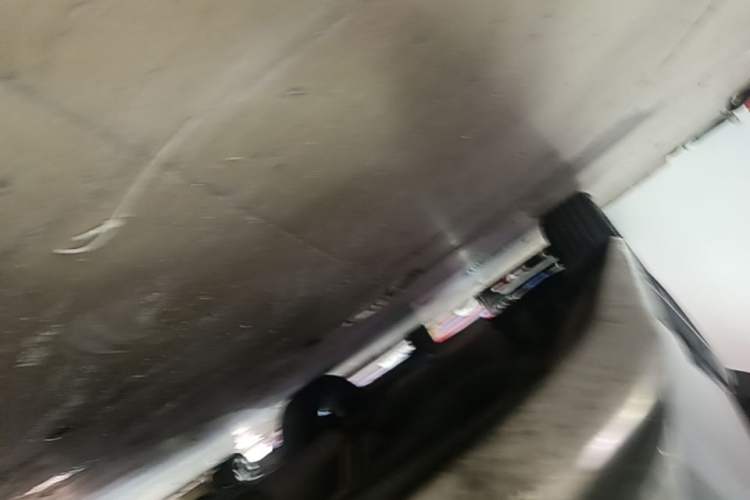 Used Dodge Journey 2016 2.4L Two-Wheel-Drive Touring Edition Right Side Sill