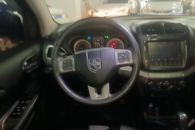 Used Dodge Journey 2016 2.4L Two-Wheel-Drive Touring Edition Steering Wheel