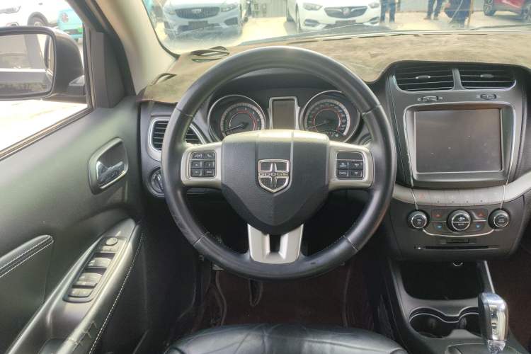 Used Dodge Journey 2016 2.4L Two-Wheel-Drive Touring Edition Steering Wheel