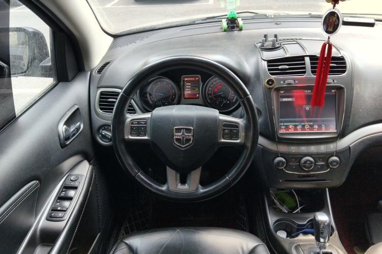 Used Dodge Journey 2016 2.4L Two-Wheel-Drive Touring Edition Steering Wheel